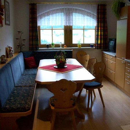 Gaestehaus Floerl ゲルロスベルク 部屋 写真